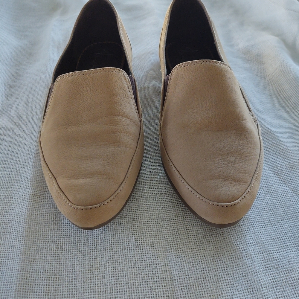 🌸🌸 OBO 🌸🌸 FRANCO SARTO SHOES.   SIZE 6